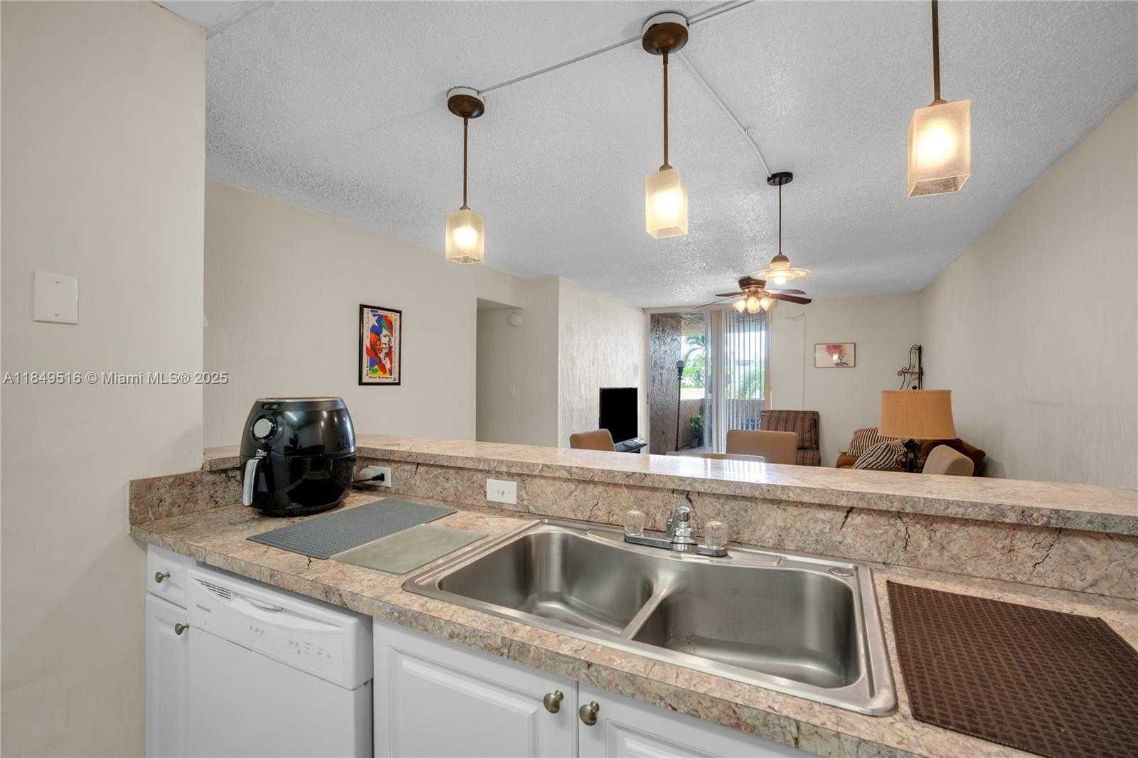 Small Image of 10400 SOUTH WEST 108TH AVE #A305, Miami Number 9