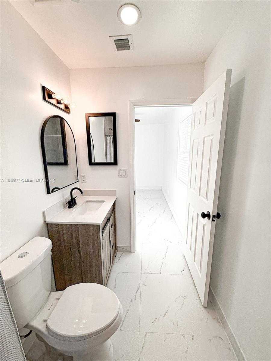 Small Image of 1064 NORTH WEST 29TH TER, Miami Number 9
