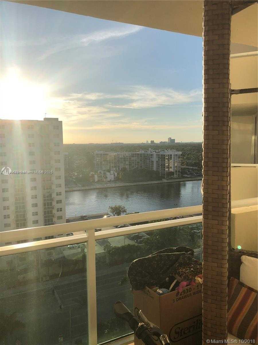 Small Image of 3001 SOUTH OCEAN DR #1535, Hollywood Number 2