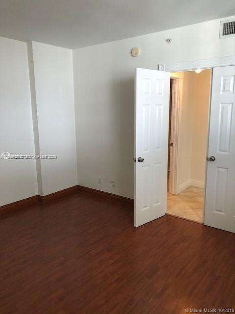 Small Image of 3001 SOUTH OCEAN DR #1535, Hollywood Number 9