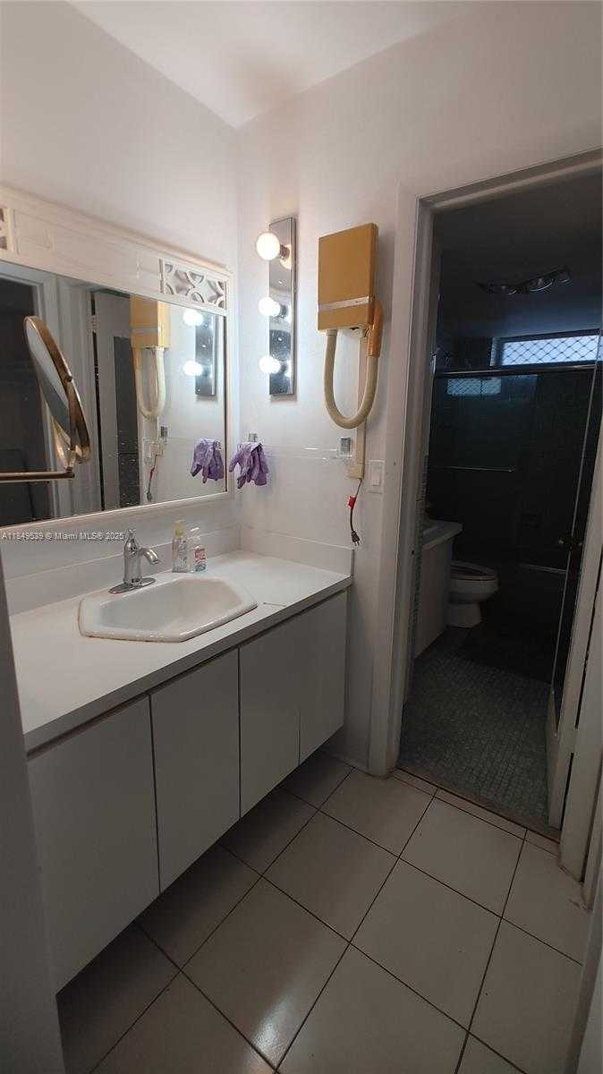 Small Image of 3030 MARCOS DR #T409, Aventura Number 13