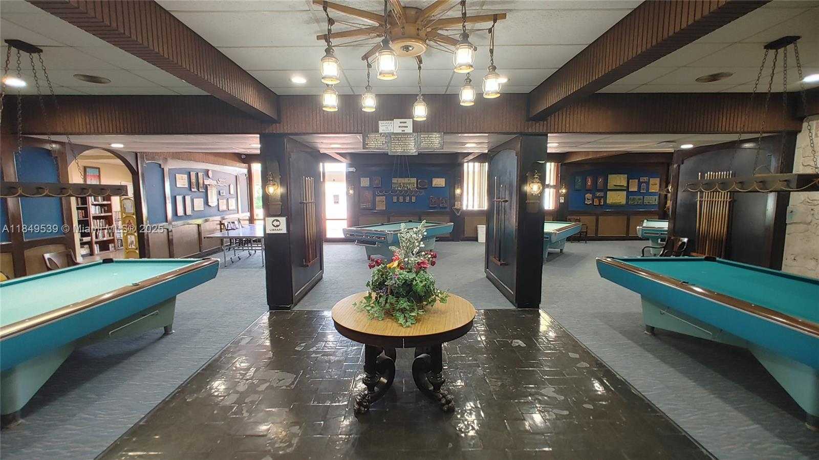 Small Image of 3030 MARCOS DR #T409, Aventura Number 4