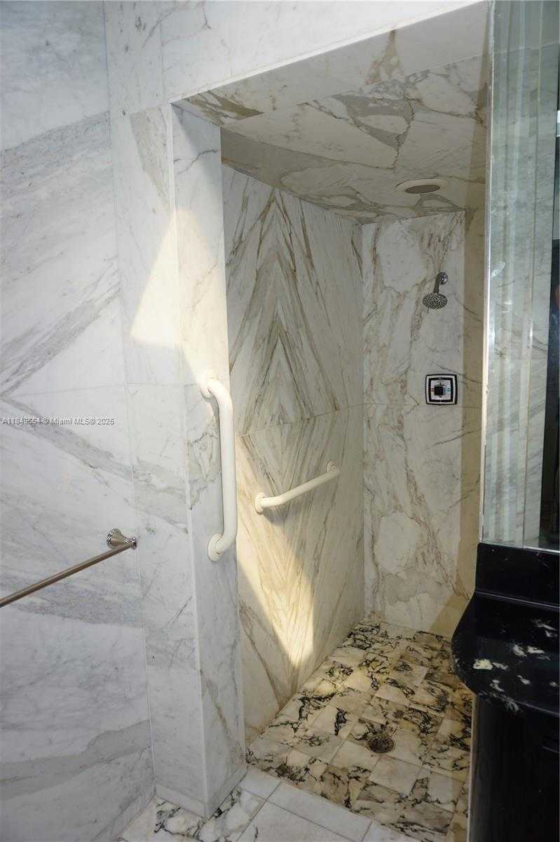 Small Image of 4511 KING PALM DR, Tamarac Number 25