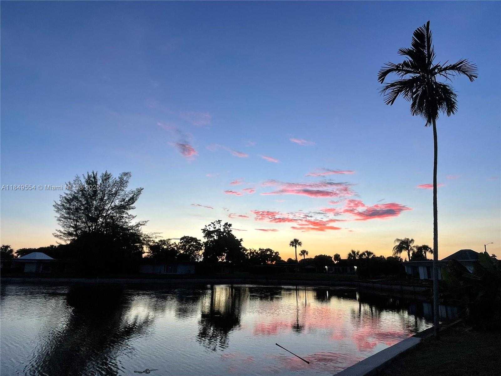 Small Image of 4511 KING PALM DR, Tamarac Number 41