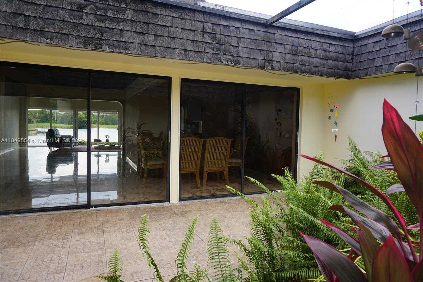 Small Image of 4511 KING PALM DR, Tamarac Number 8