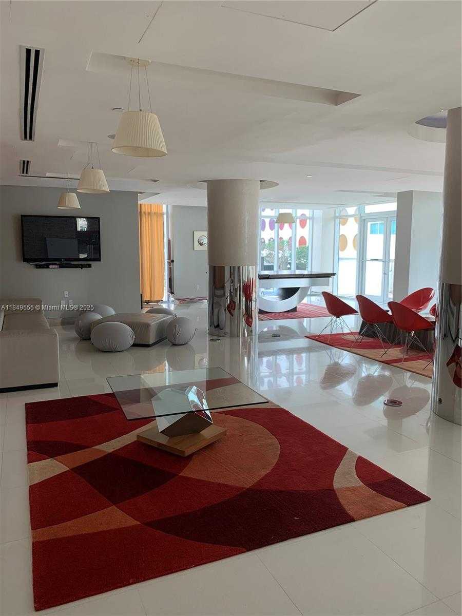 Small Image of 41 SOUTH EAST 5TH ST #1011, Miami Number 10