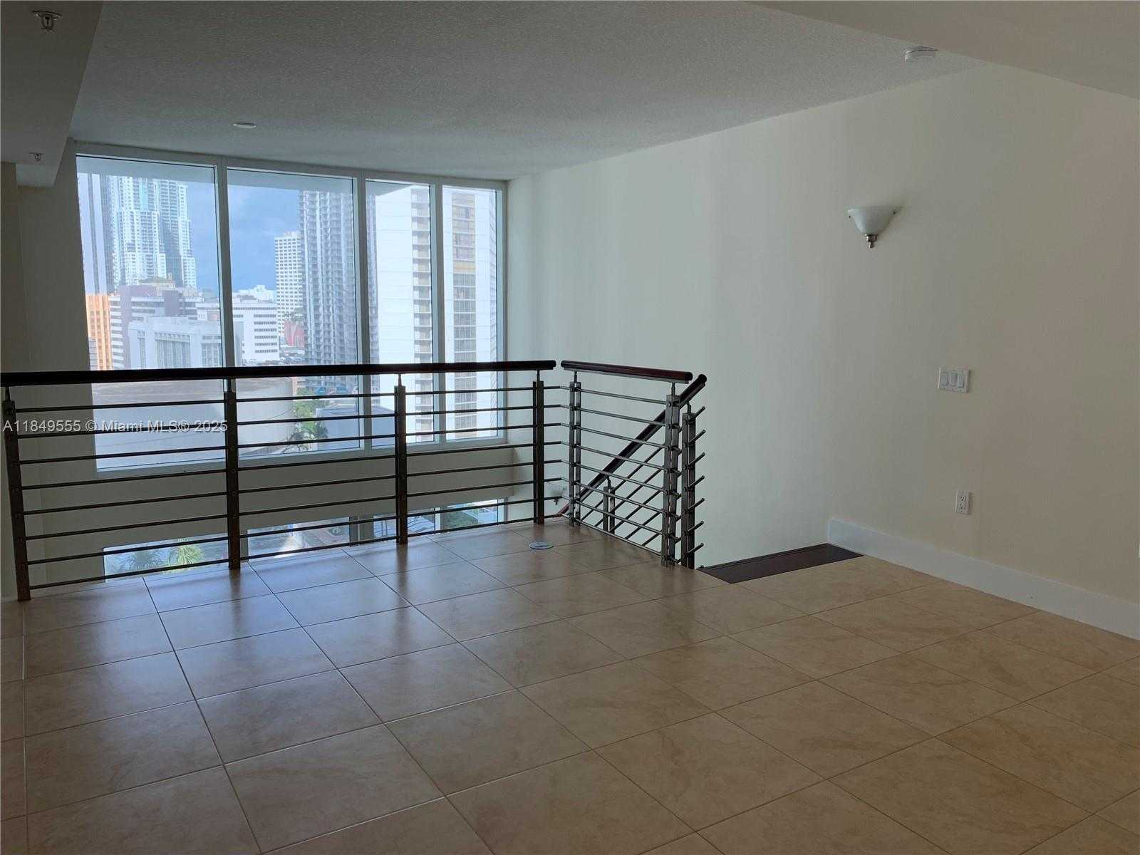 Small Image of 41 SOUTH EAST 5TH ST #1011, Miami Number 5