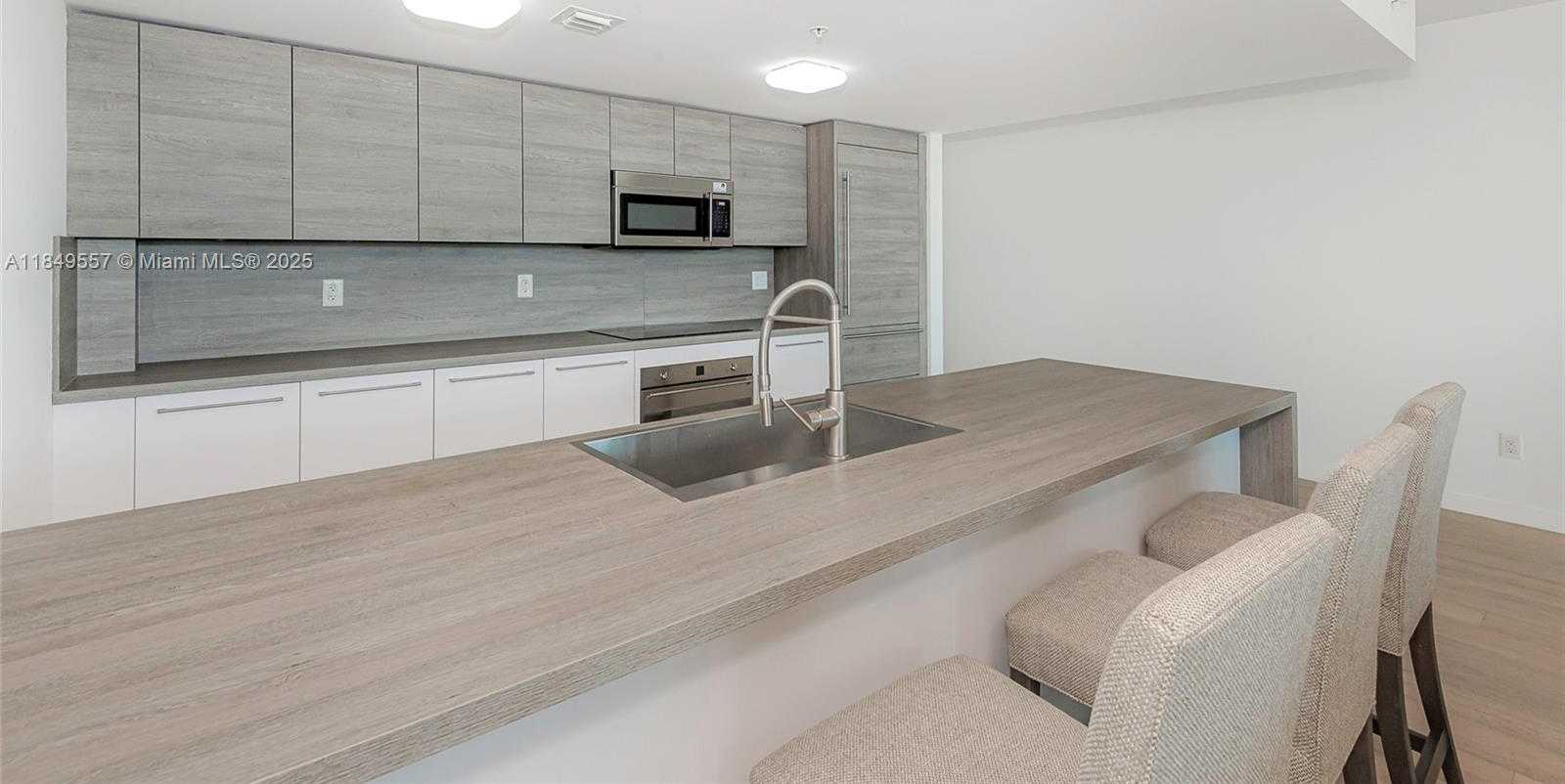 Small Image of 400 SUNNY ISLES BLVD #1819, Sunny Isles Beach Number 10
