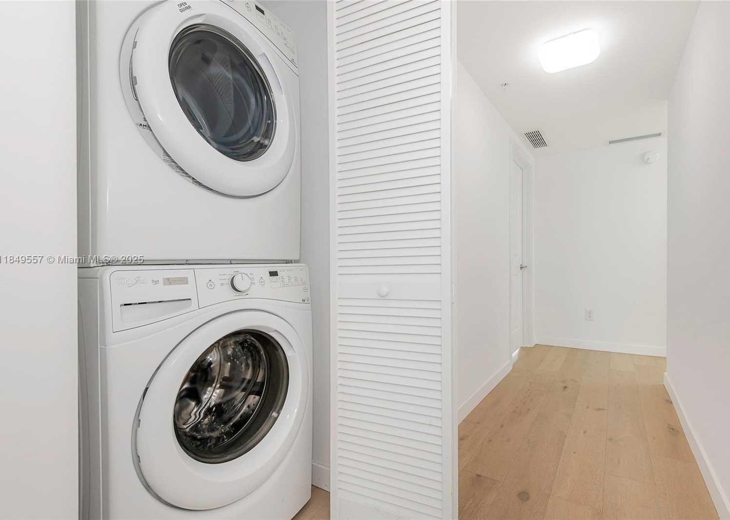 Small Image of 400 SUNNY ISLES BLVD #1819, Sunny Isles Beach Number 15