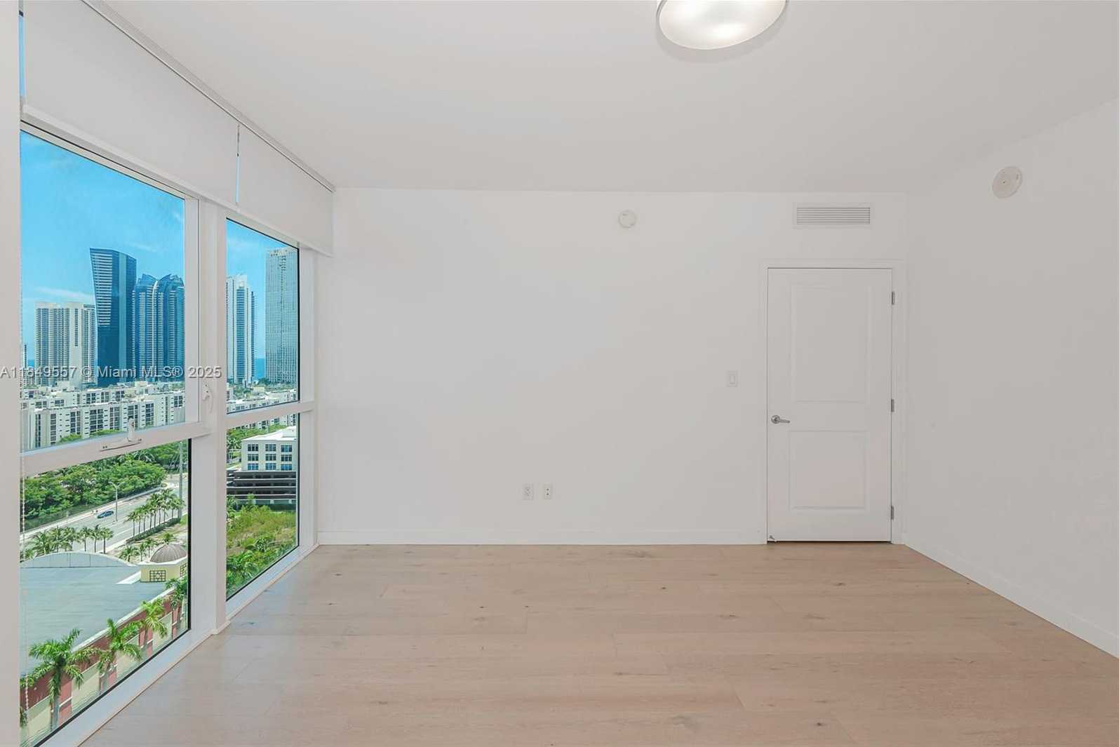 Small Image of 400 SUNNY ISLES BLVD #1819, Sunny Isles Beach Number 17