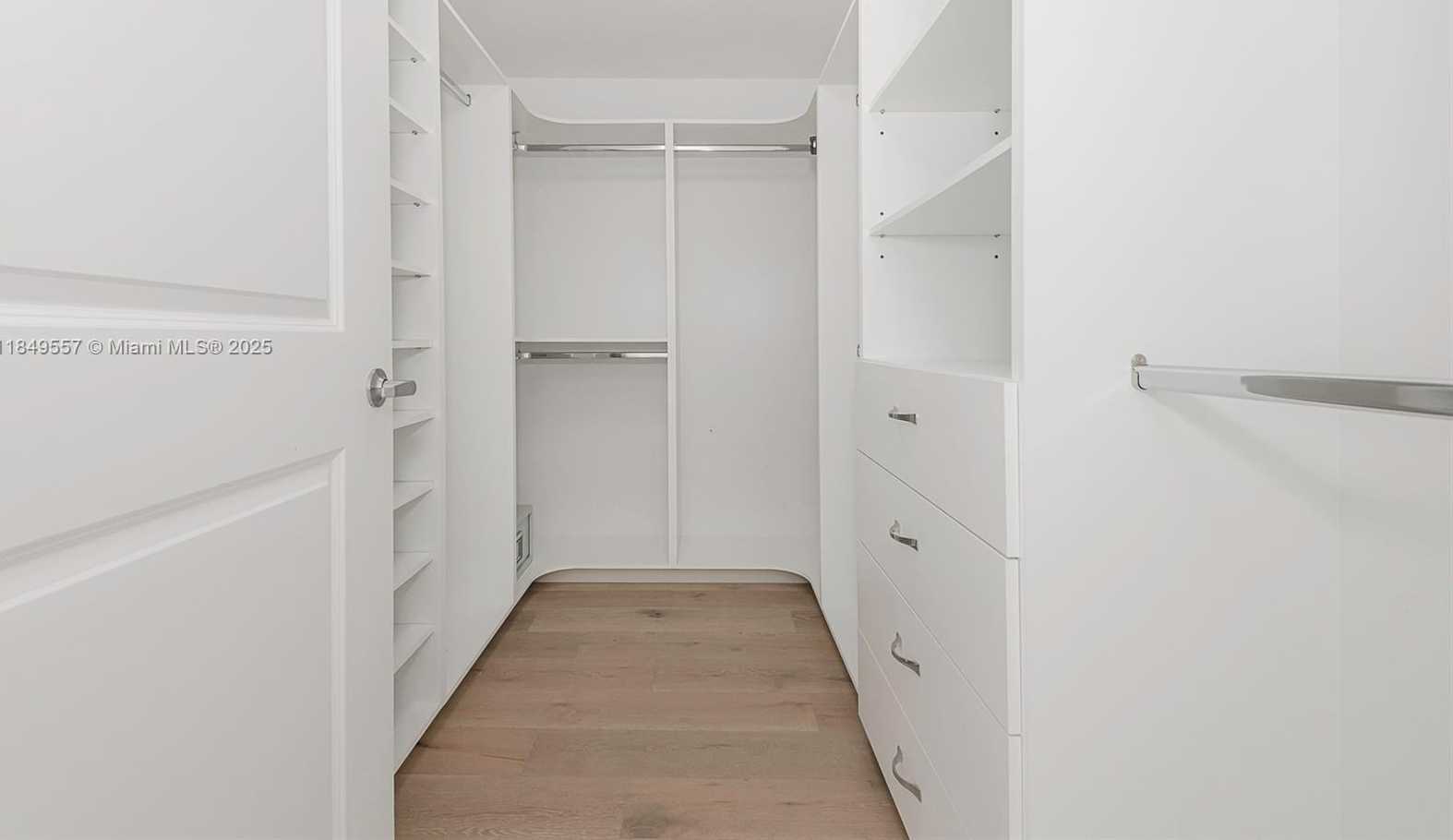 Small Image of 400 SUNNY ISLES BLVD #1819, Sunny Isles Beach Number 19