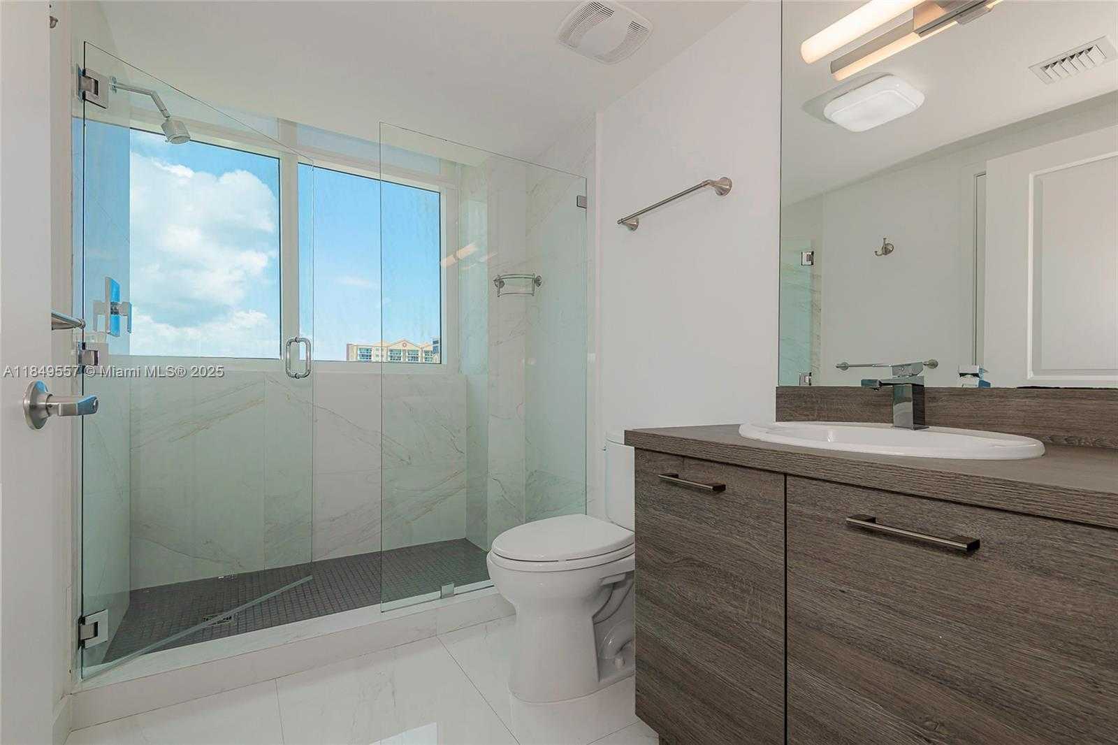 Small Image of 400 SUNNY ISLES BLVD #1819, Sunny Isles Beach Number 25