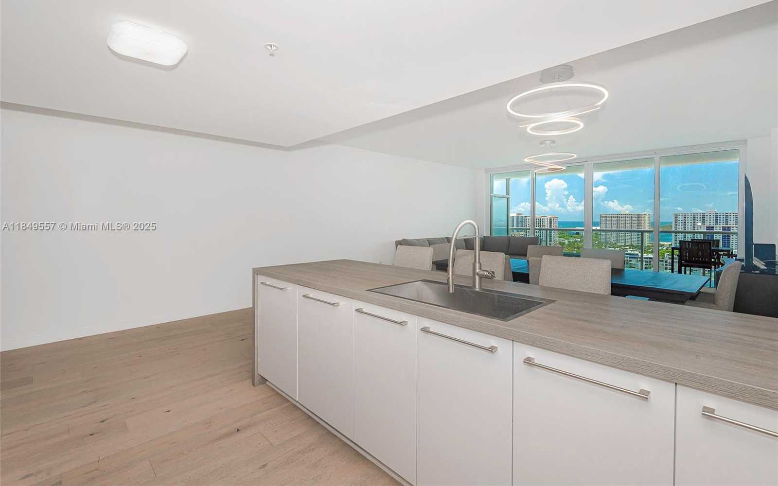 Small Image of 400 SUNNY ISLES BLVD #1819, Sunny Isles Beach Number 3
