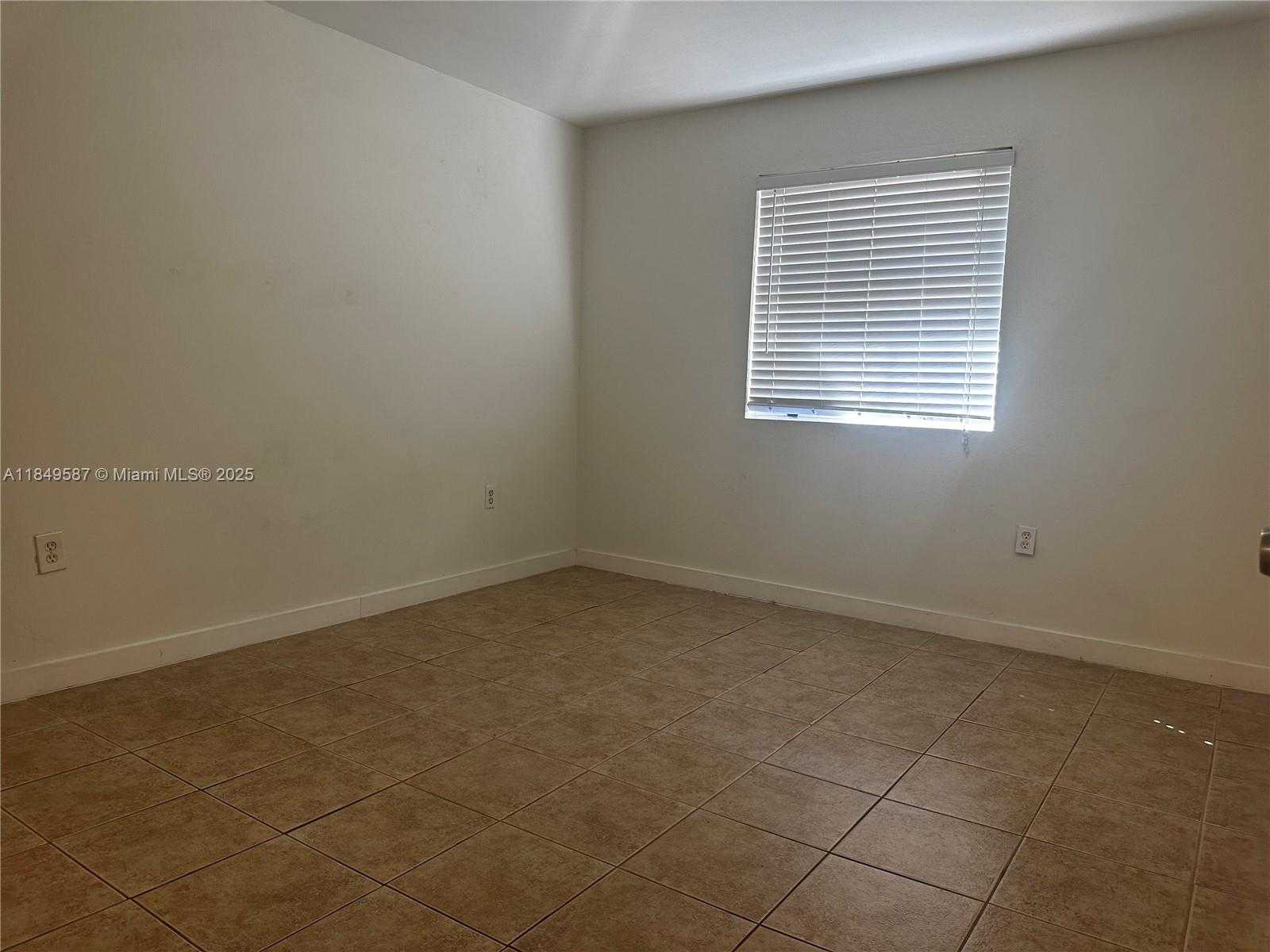 Small Image of 15551 SOUTH WEST 104TH TER #825, Miami Number 16
