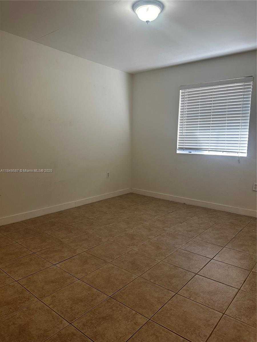 Small Image of 15551 SOUTH WEST 104TH TER #825, Miami Number 17