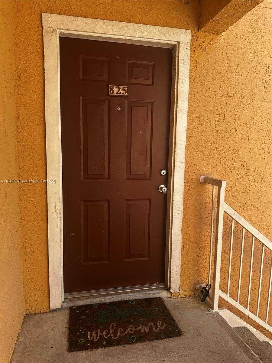 Small Image of 15551 SOUTH WEST 104TH TER #825, Miami Number 2