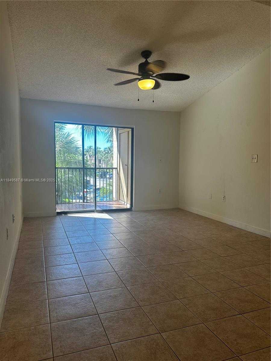 Small Image of 15551 SOUTH WEST 104TH TER #825, Miami Number 6