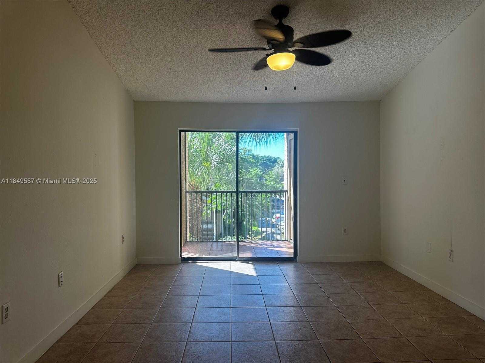 Small Image of 15551 SOUTH WEST 104TH TER #825, Miami Number 7