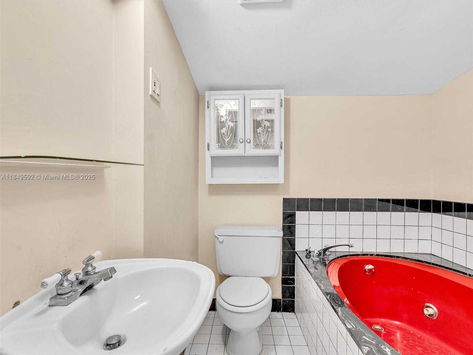 Small Image of 5611 SOUTH WEST 37TH ST #1, Davie Number 31