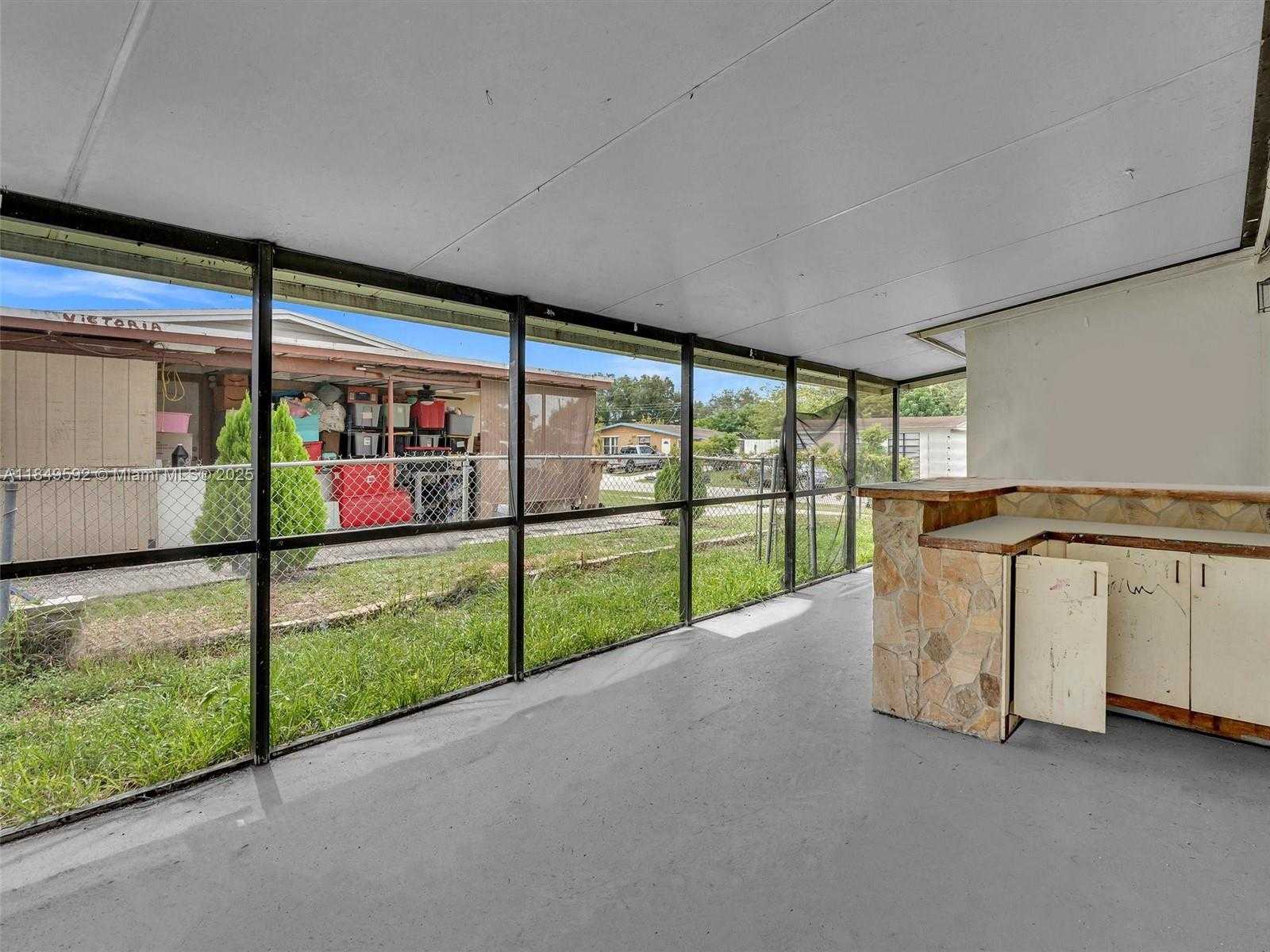 Small Image of 5611 SOUTH WEST 37TH ST #1, Davie Number 34