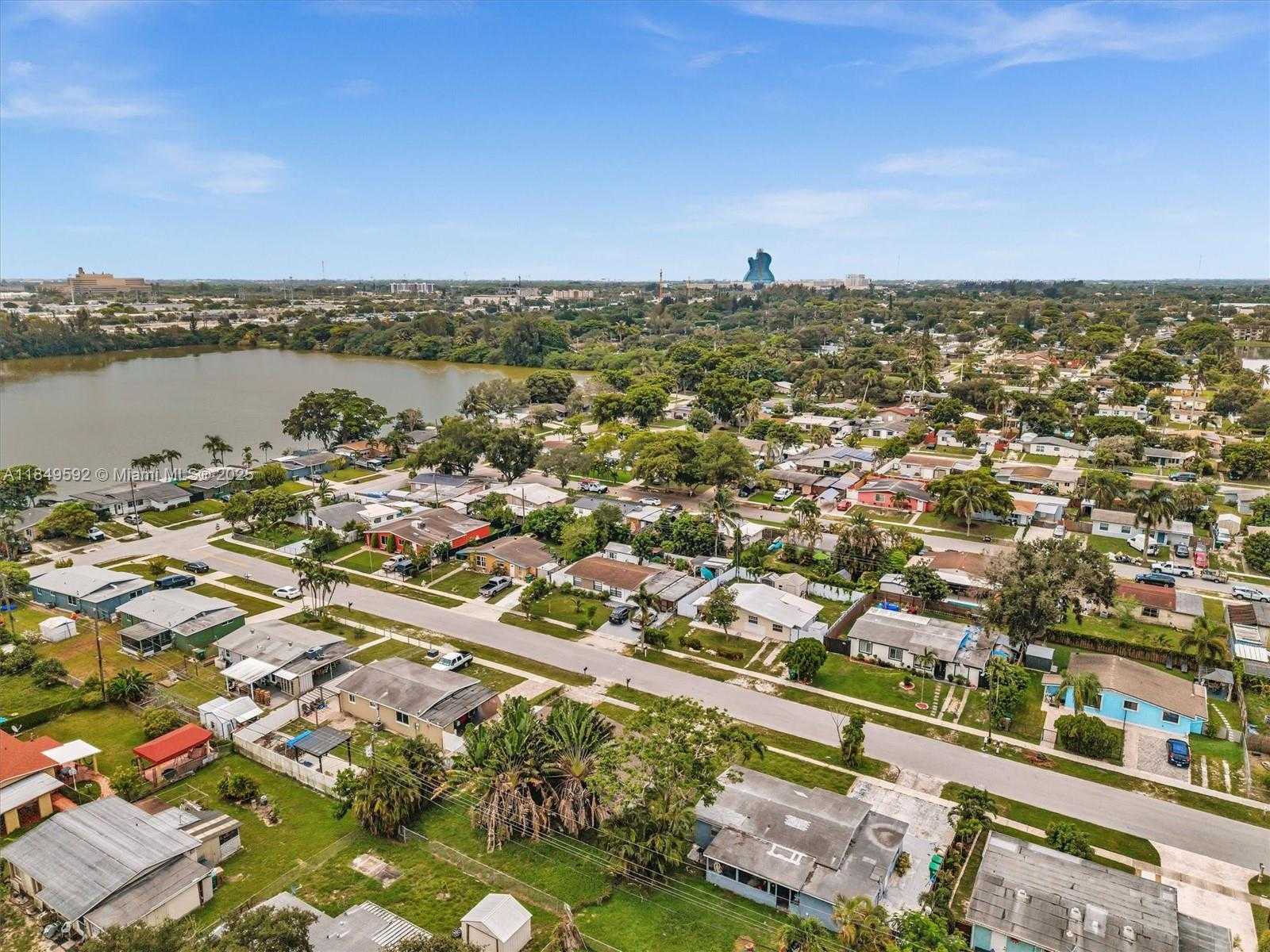 Small Image of 5611 SOUTH WEST 37TH ST #1, Davie Number 43