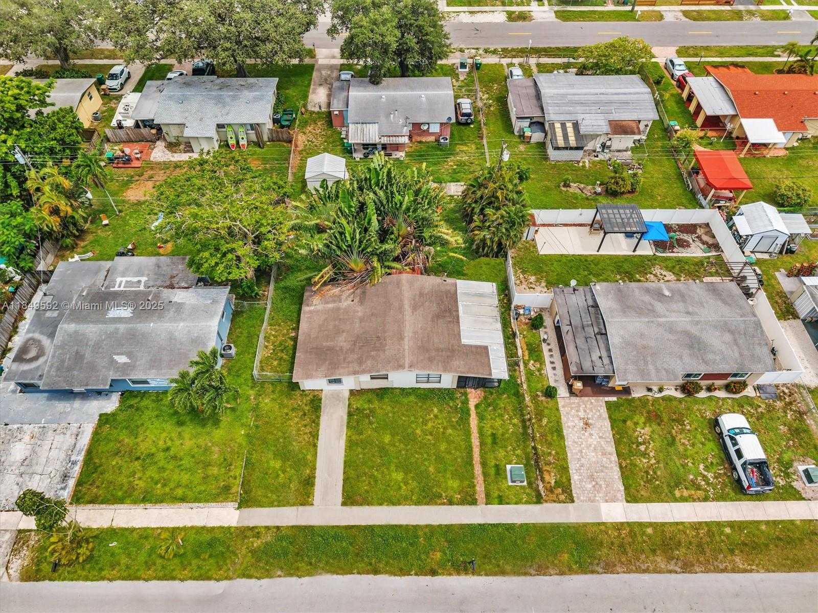Small Image of 5611 SOUTH WEST 37TH ST #1, Davie Number 45