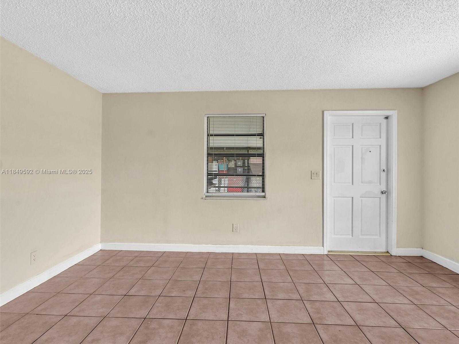 Small Image of 5611 SOUTH WEST 37TH ST #1, Davie Number 8