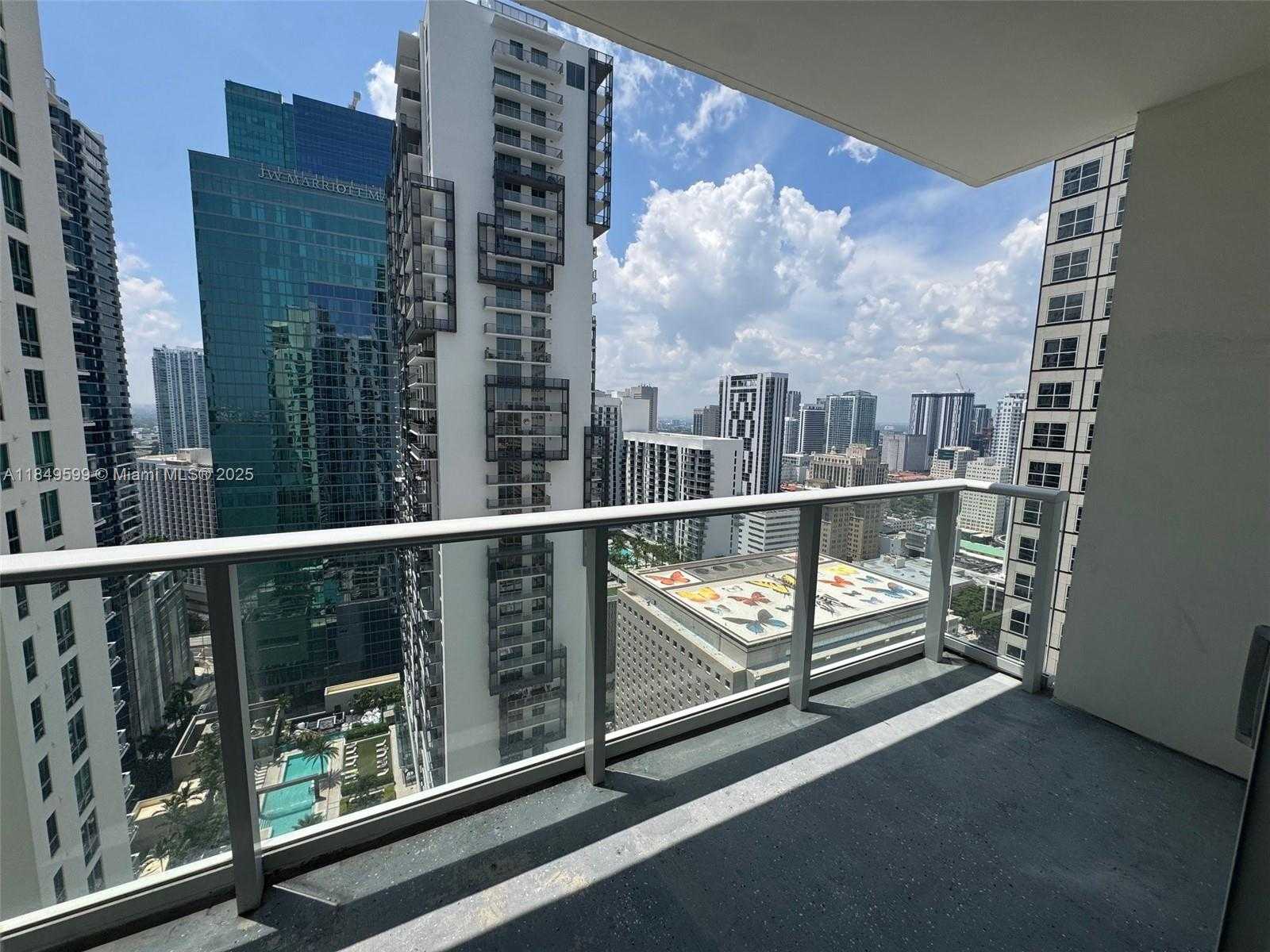 Small Image of 300 SOUTH BISCAYNE BLVD #T-3109, Miami Number 2