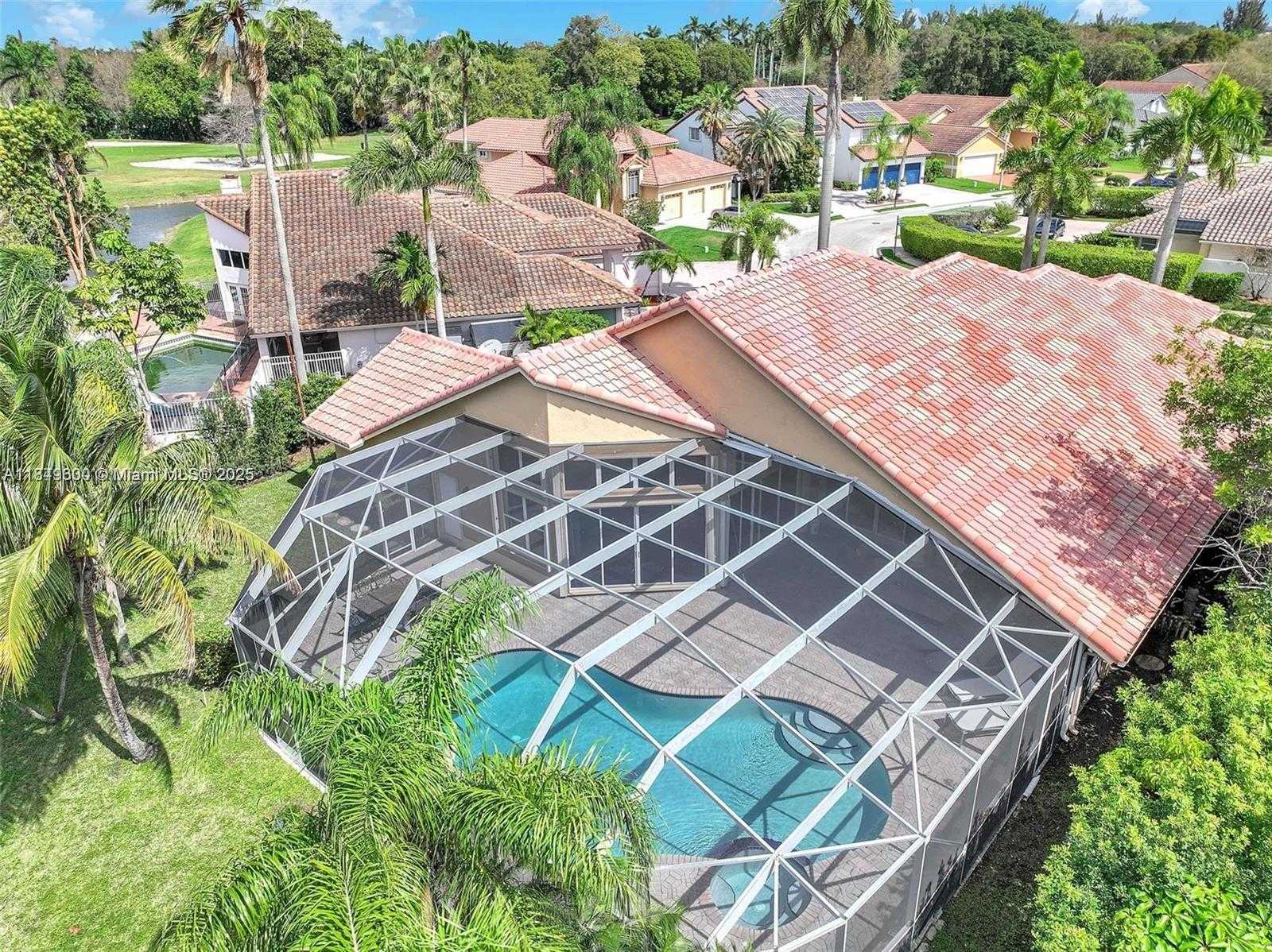 Small Image of 620 WEST LAUREL LN W, Pembroke Pines Number 17