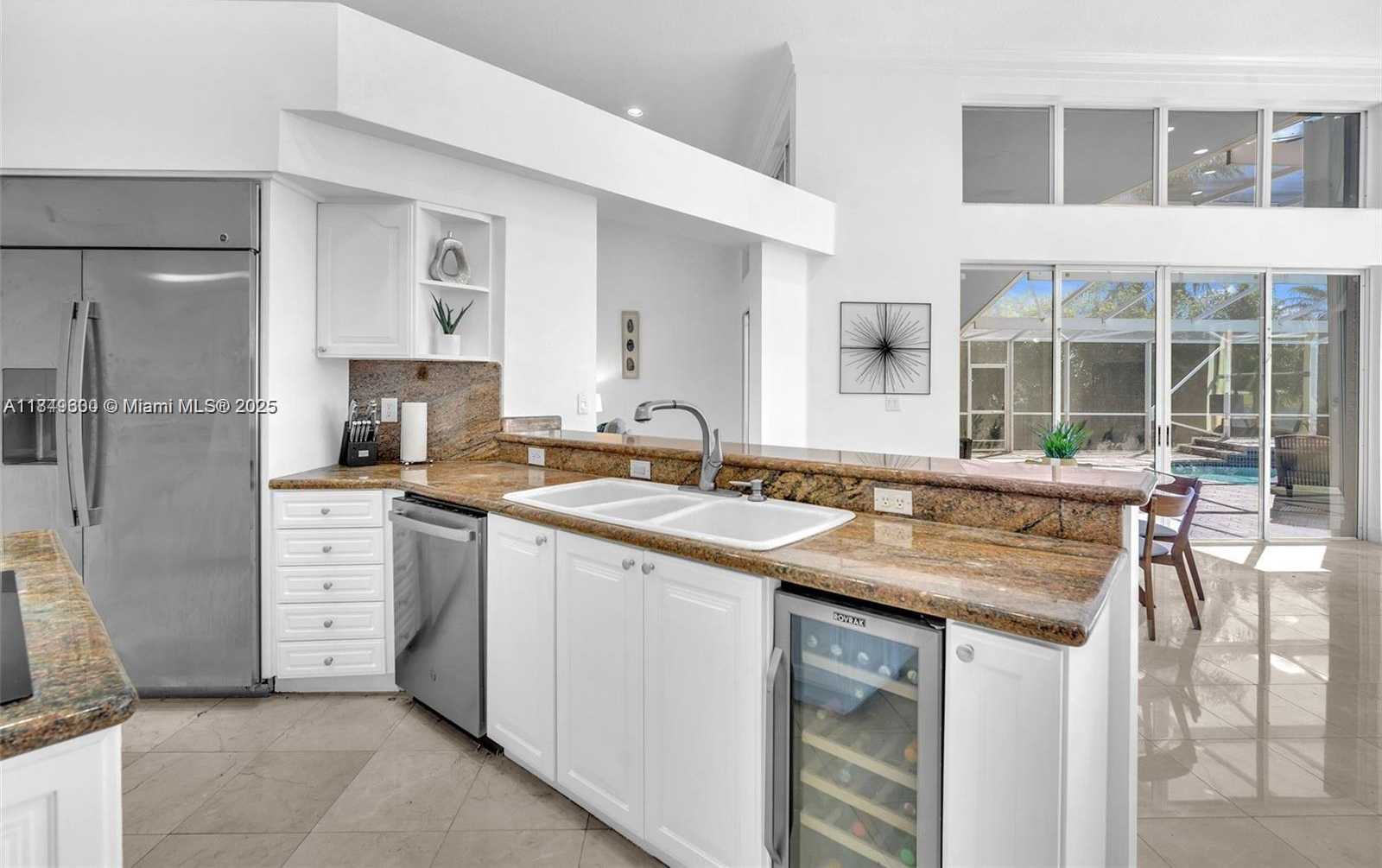 Small Image of 620 WEST LAUREL LN W, Pembroke Pines Number 22