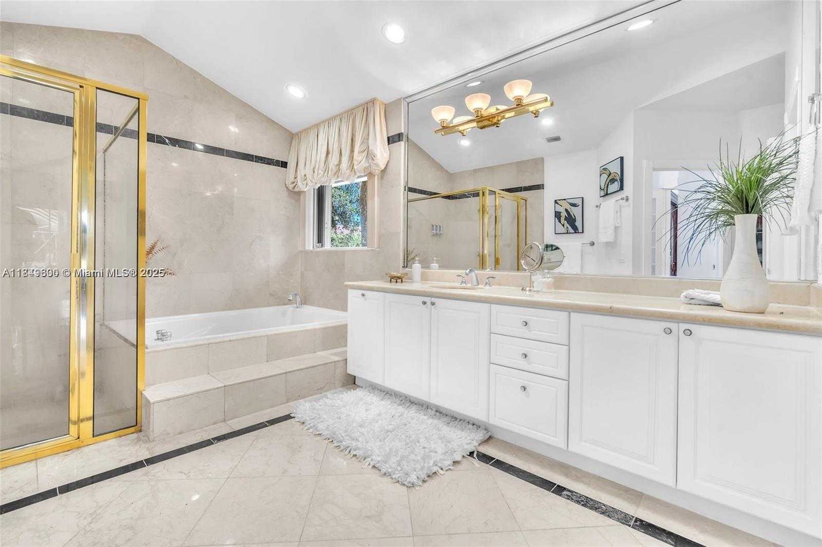 Small Image of 620 WEST LAUREL LN W, Pembroke Pines Number 26
