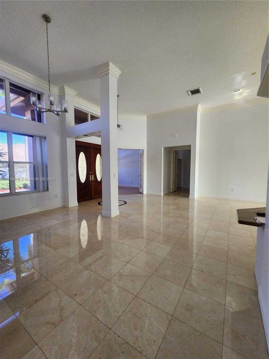 Small Image of 620 WEST LAUREL LN W, Pembroke Pines Number 29