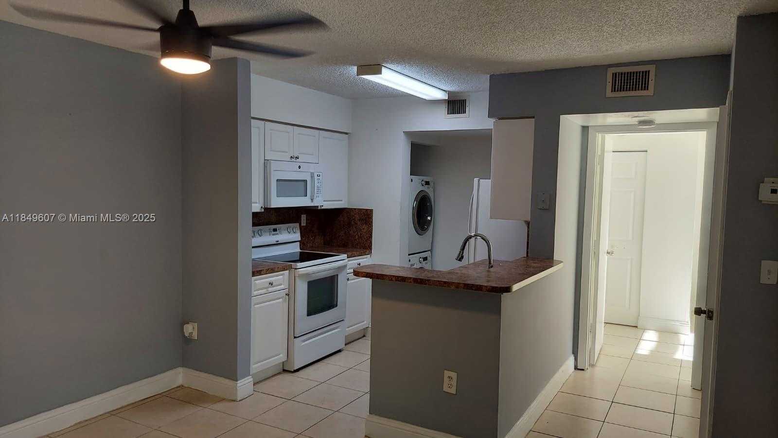 Small Image of 15231 SOUTH WEST 80TH ST #209, Miami Number 3
