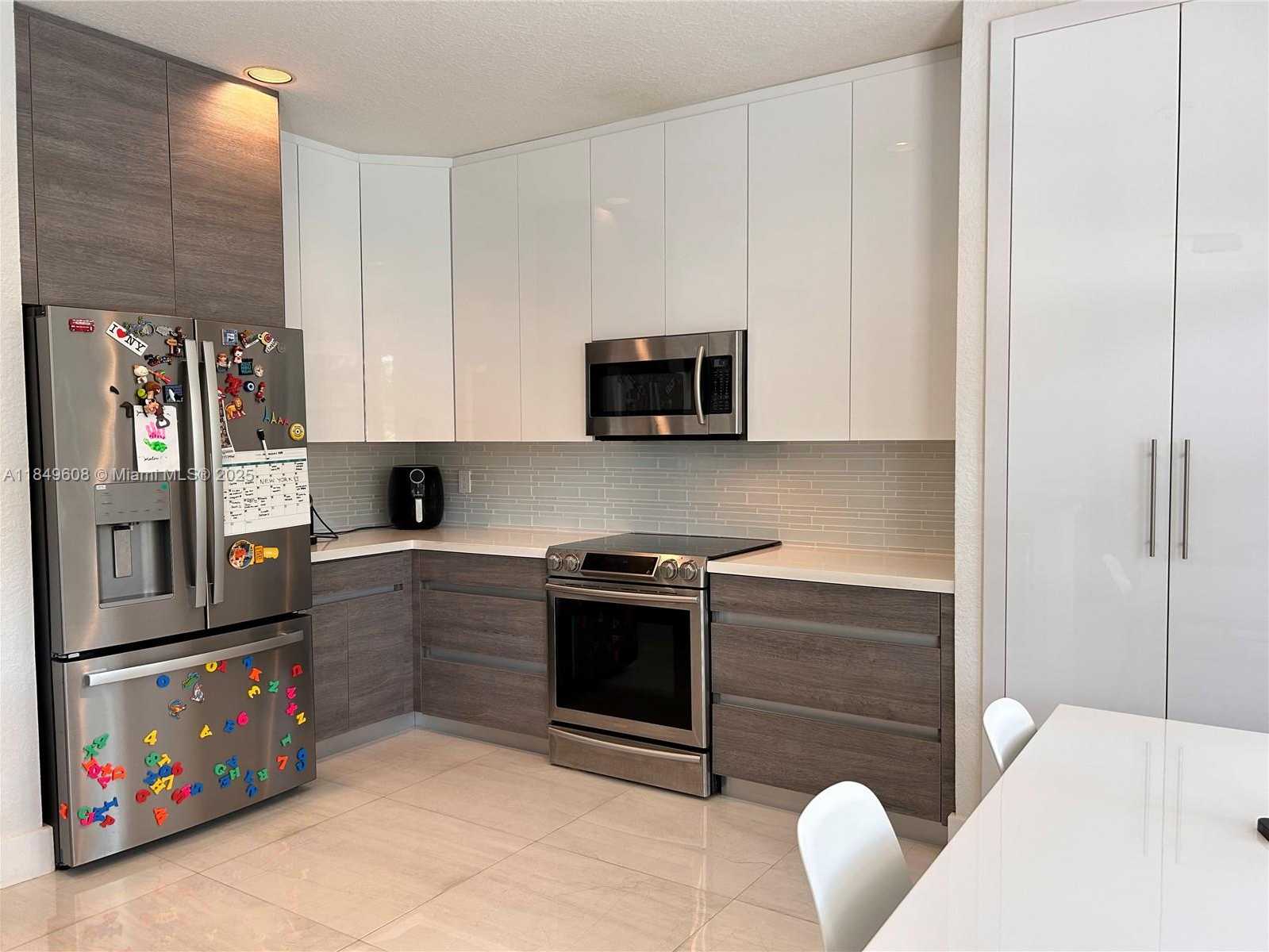 Small Image of 1570 ELM GROVE RD, Weston Number 10