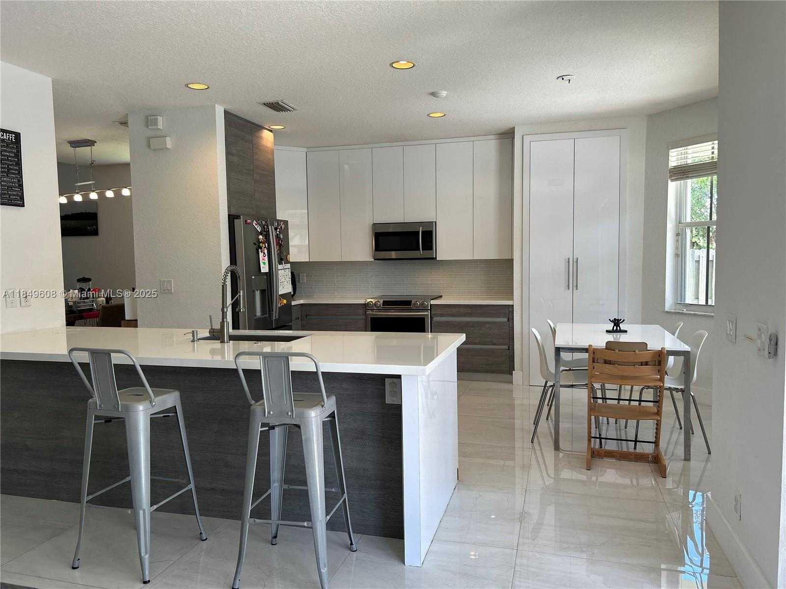 Small Image of 1570 ELM GROVE RD, Weston Number 13