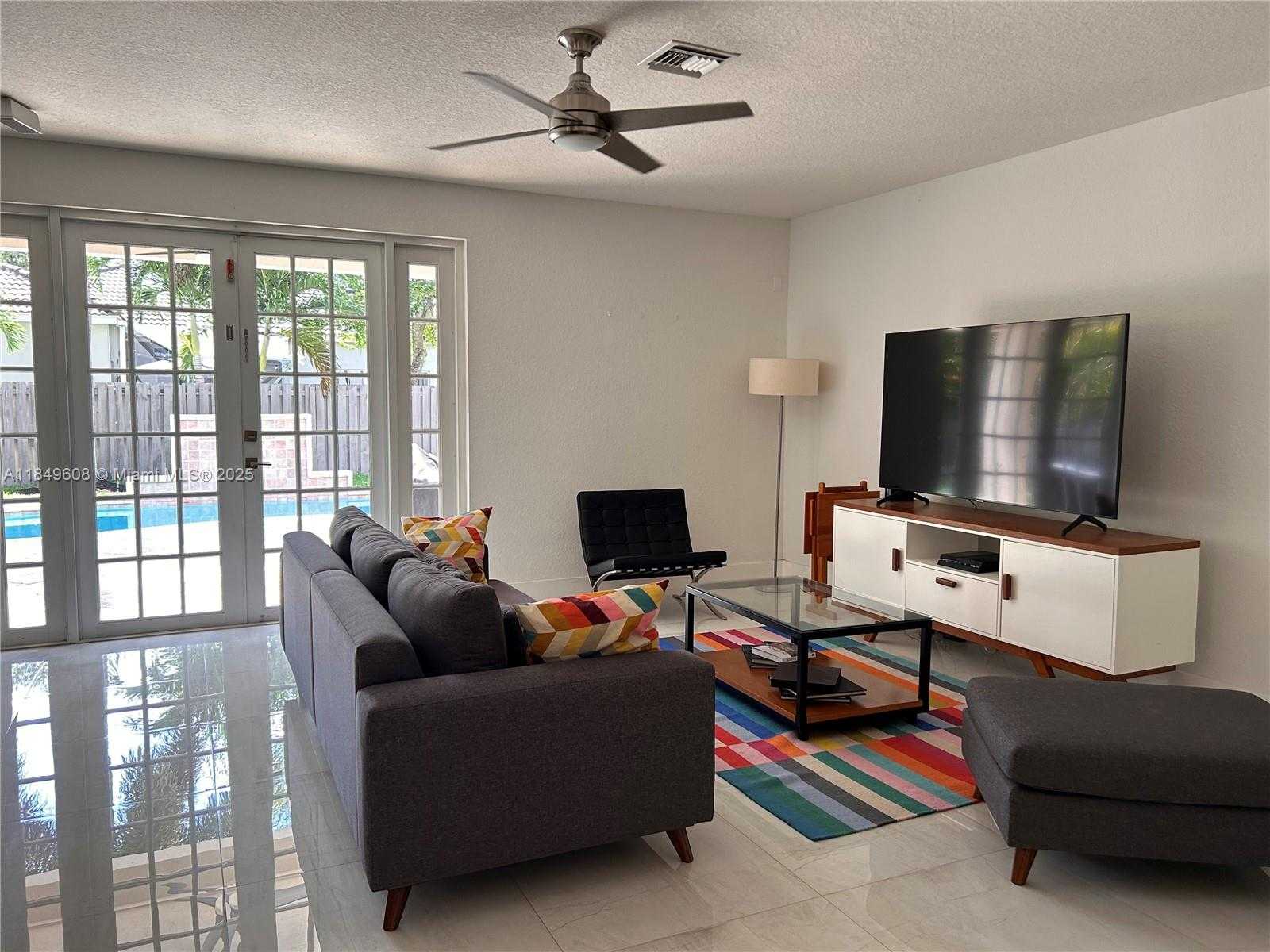Small Image of 1570 ELM GROVE RD, Weston Number 14