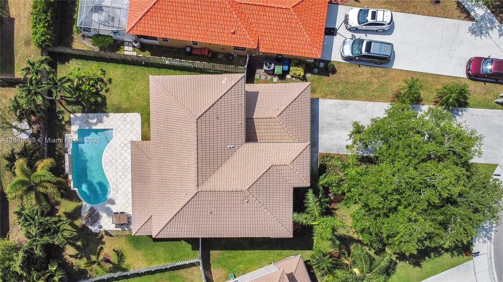 Small Image of 1570 ELM GROVE RD, Weston Number 26