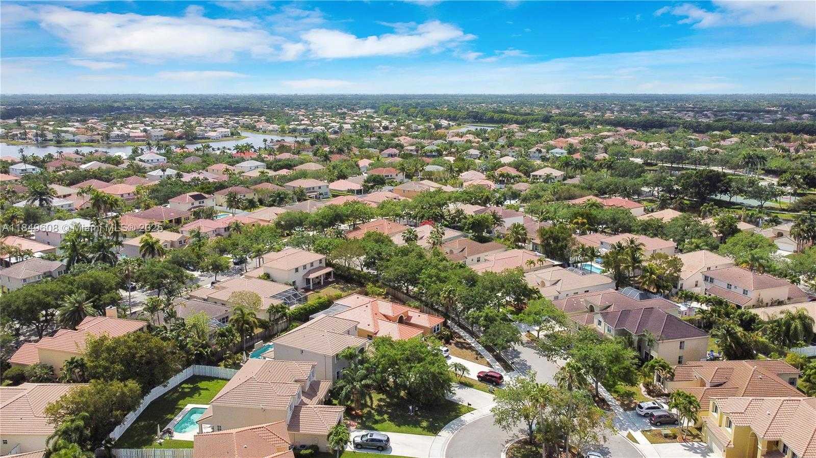 Small Image of 1570 ELM GROVE RD, Weston Number 28