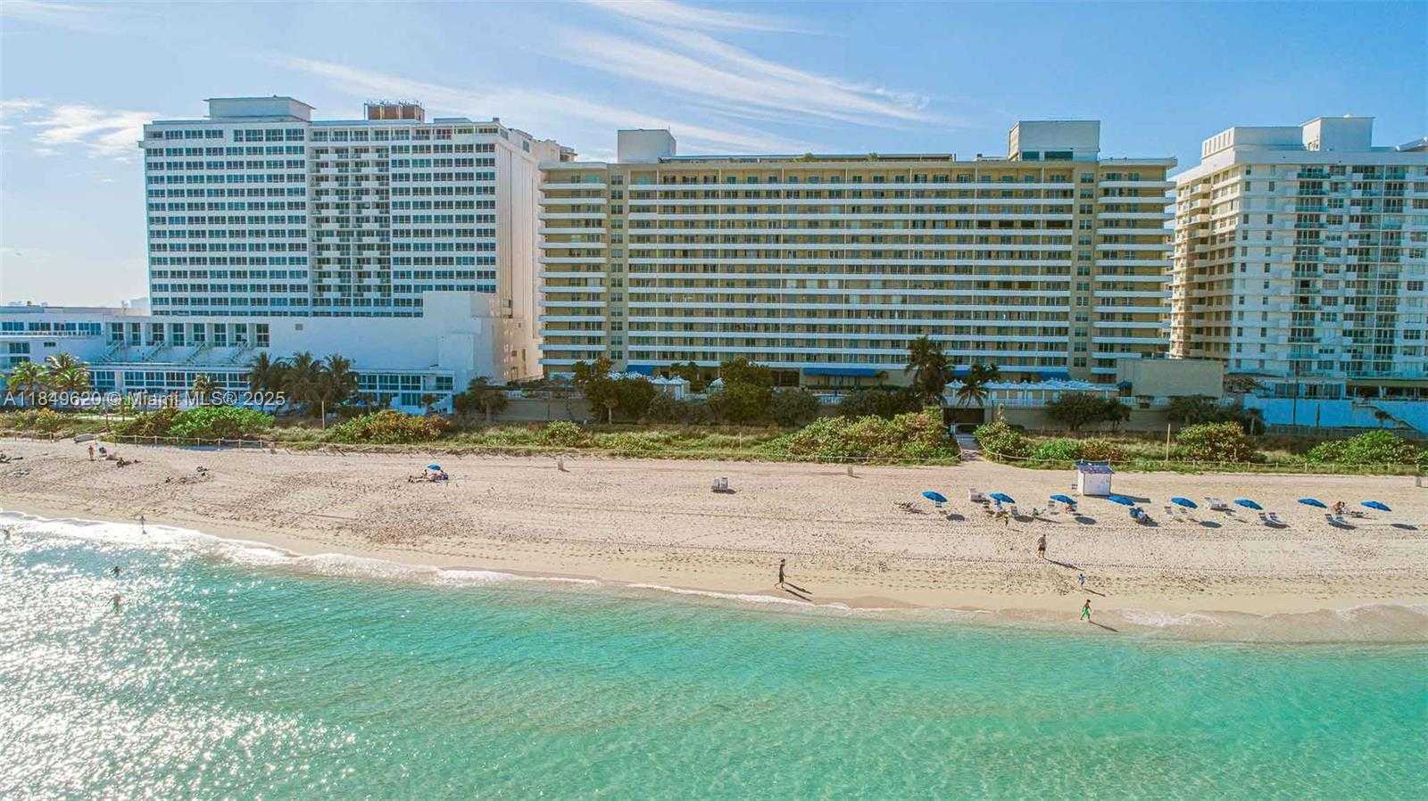 Small Image of 5555 COLLINS AVE #17S, Miami Beach Number 6