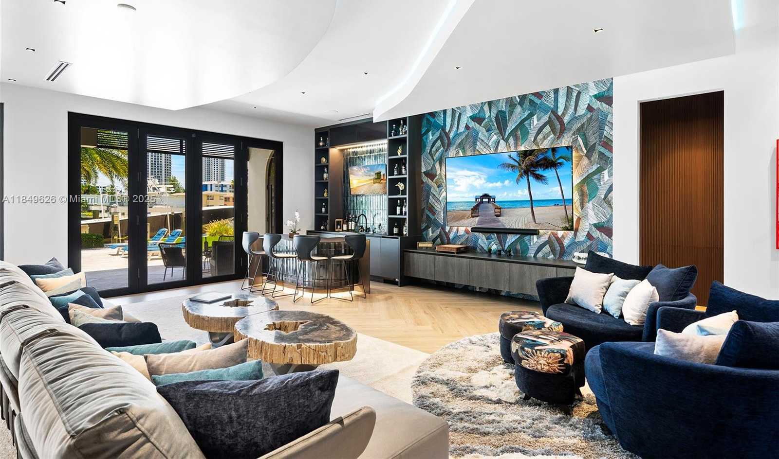 Small Image of Fort Lauderdale Number 12