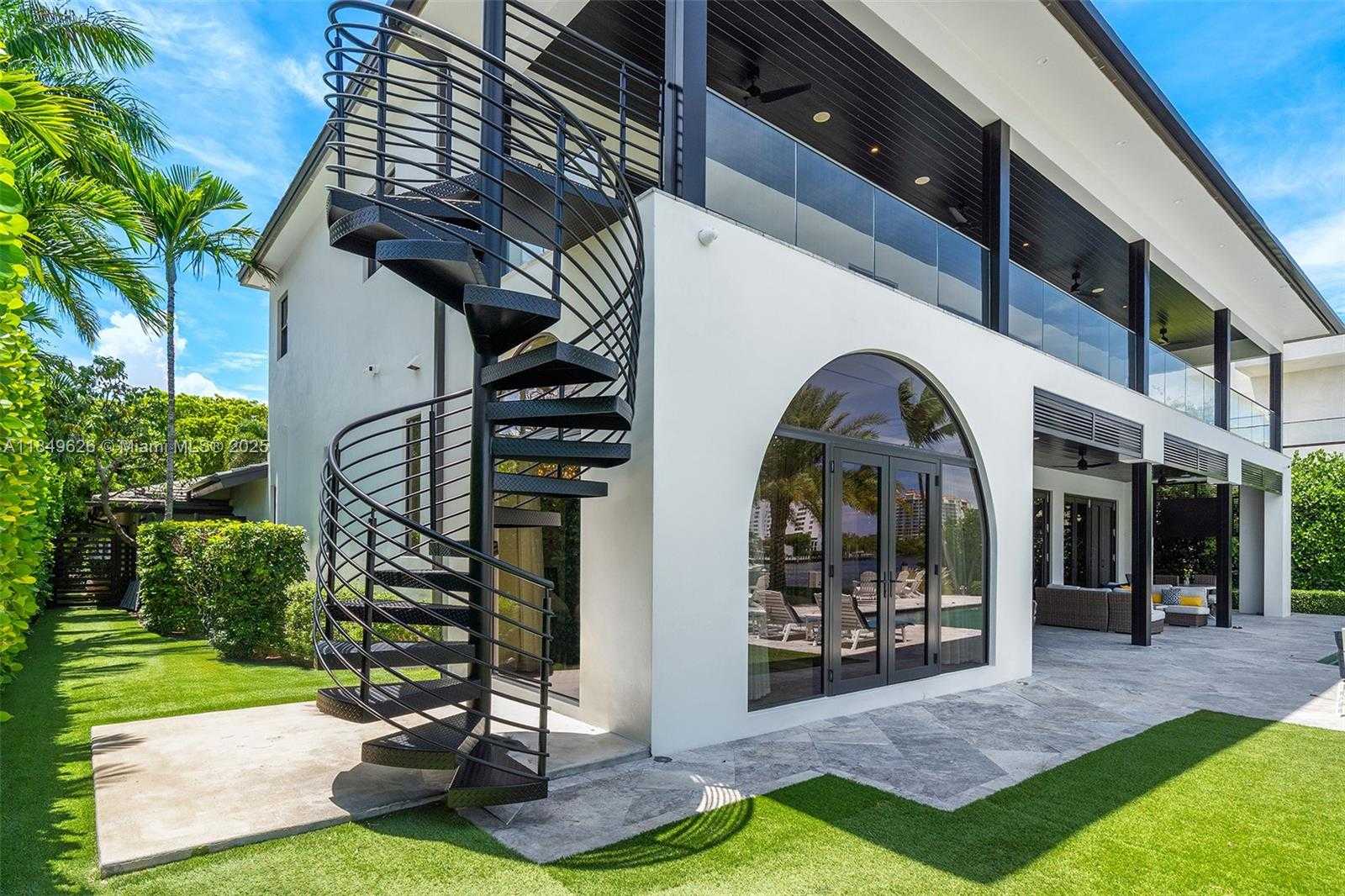 Small Image of Fort Lauderdale Number 52