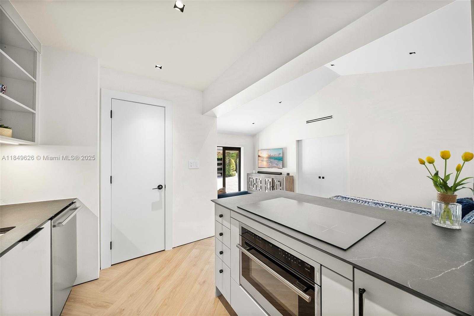 Small Image of Fort Lauderdale Number 60