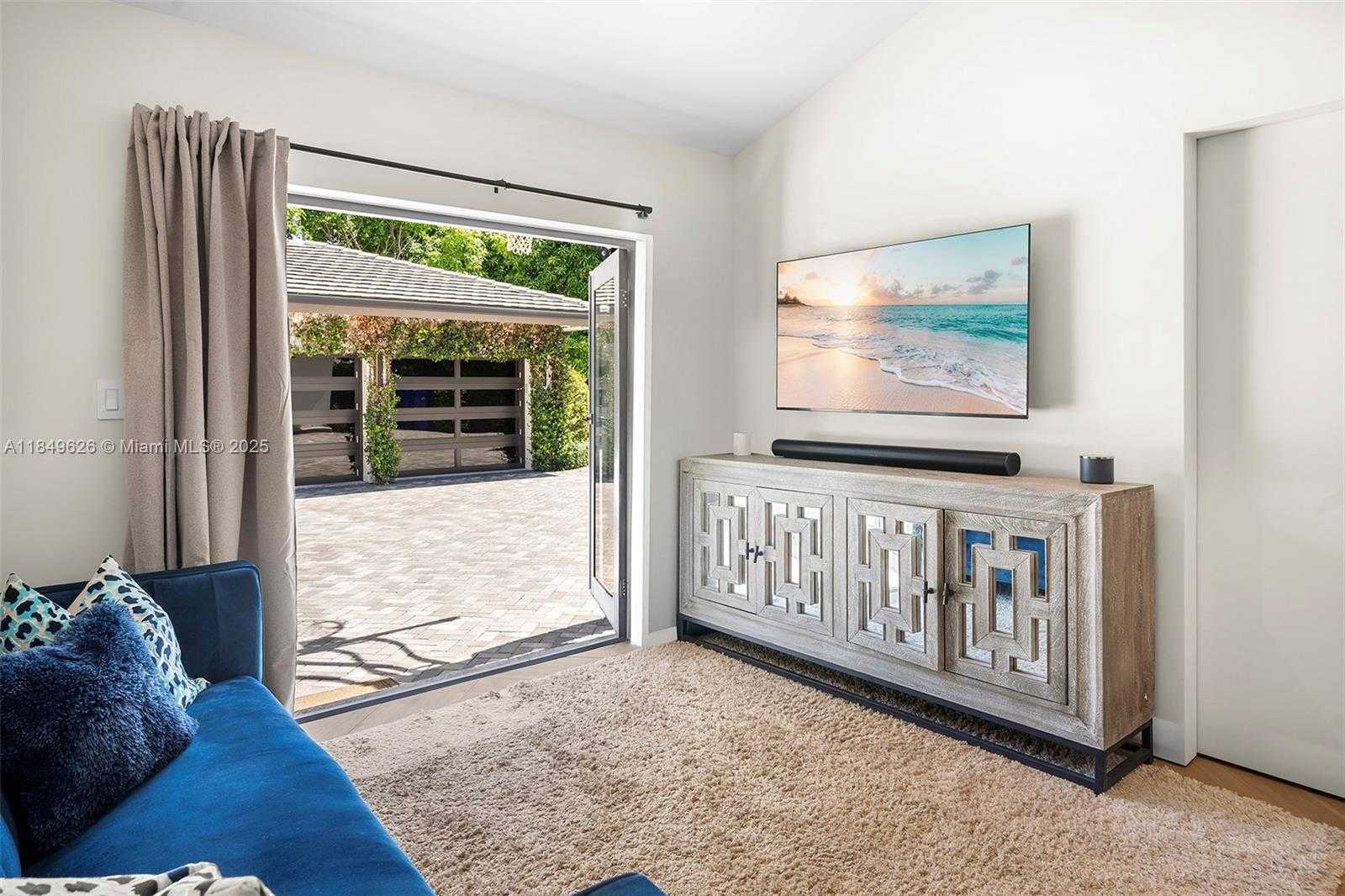 Small Image of Fort Lauderdale Number 61