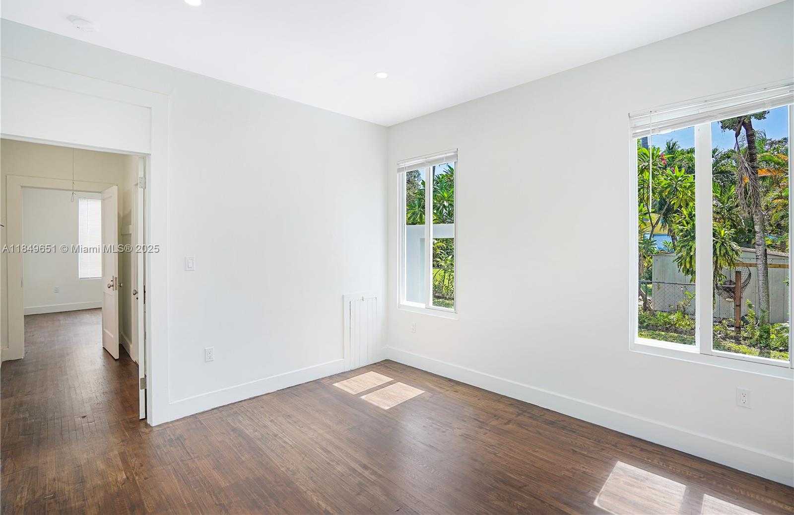 Small Image of 1845 MONROE ST #MAIN, Hollywood Number 10