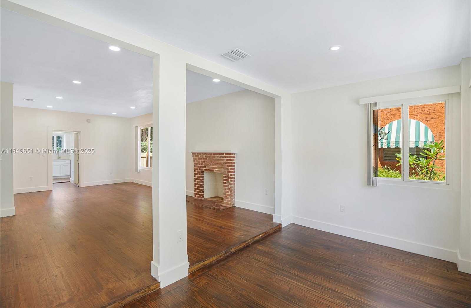 Small Image of 1845 MONROE ST #MAIN, Hollywood Number 6