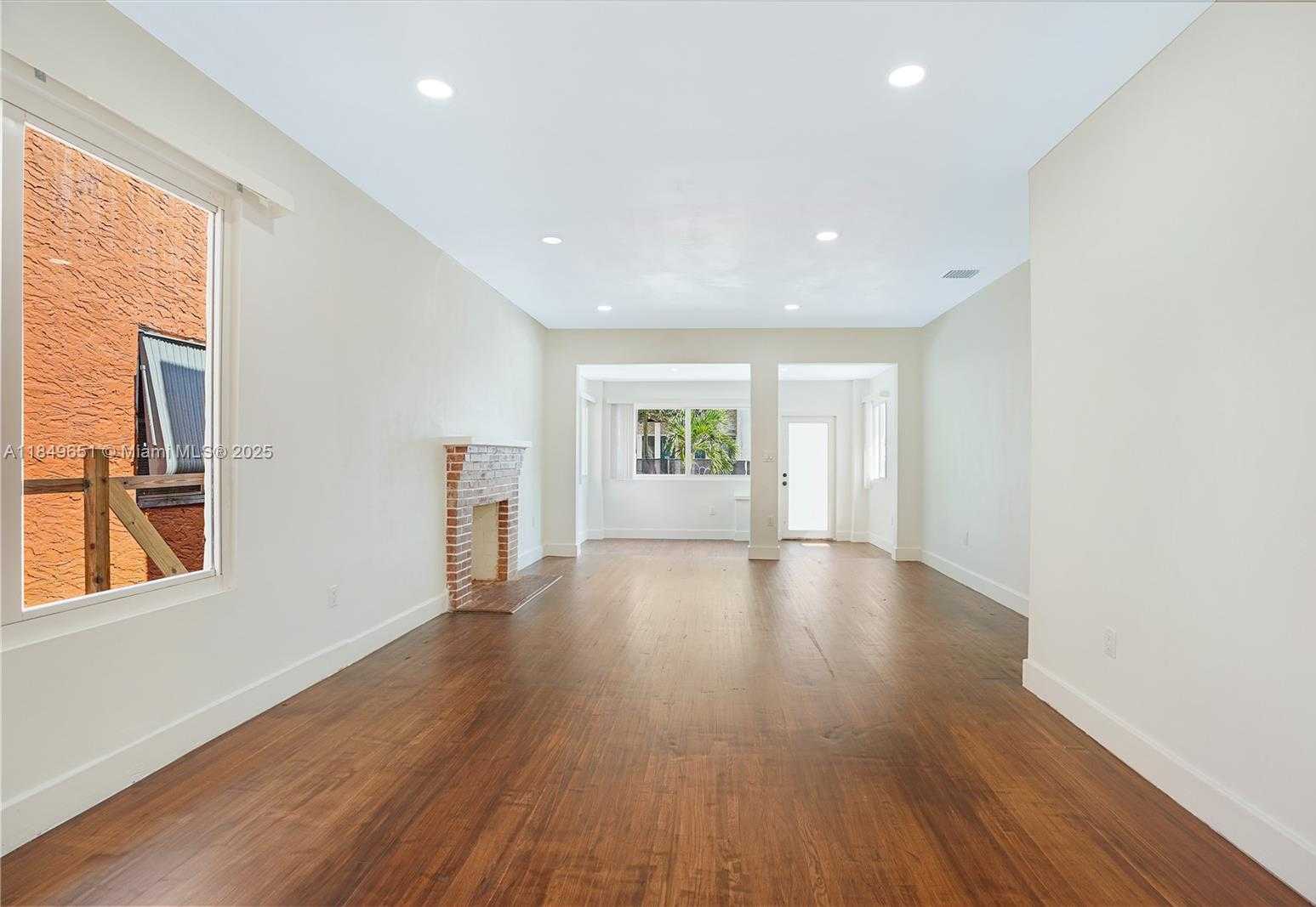 Small Image of 1845 MONROE ST #MAIN, Hollywood Number 7
