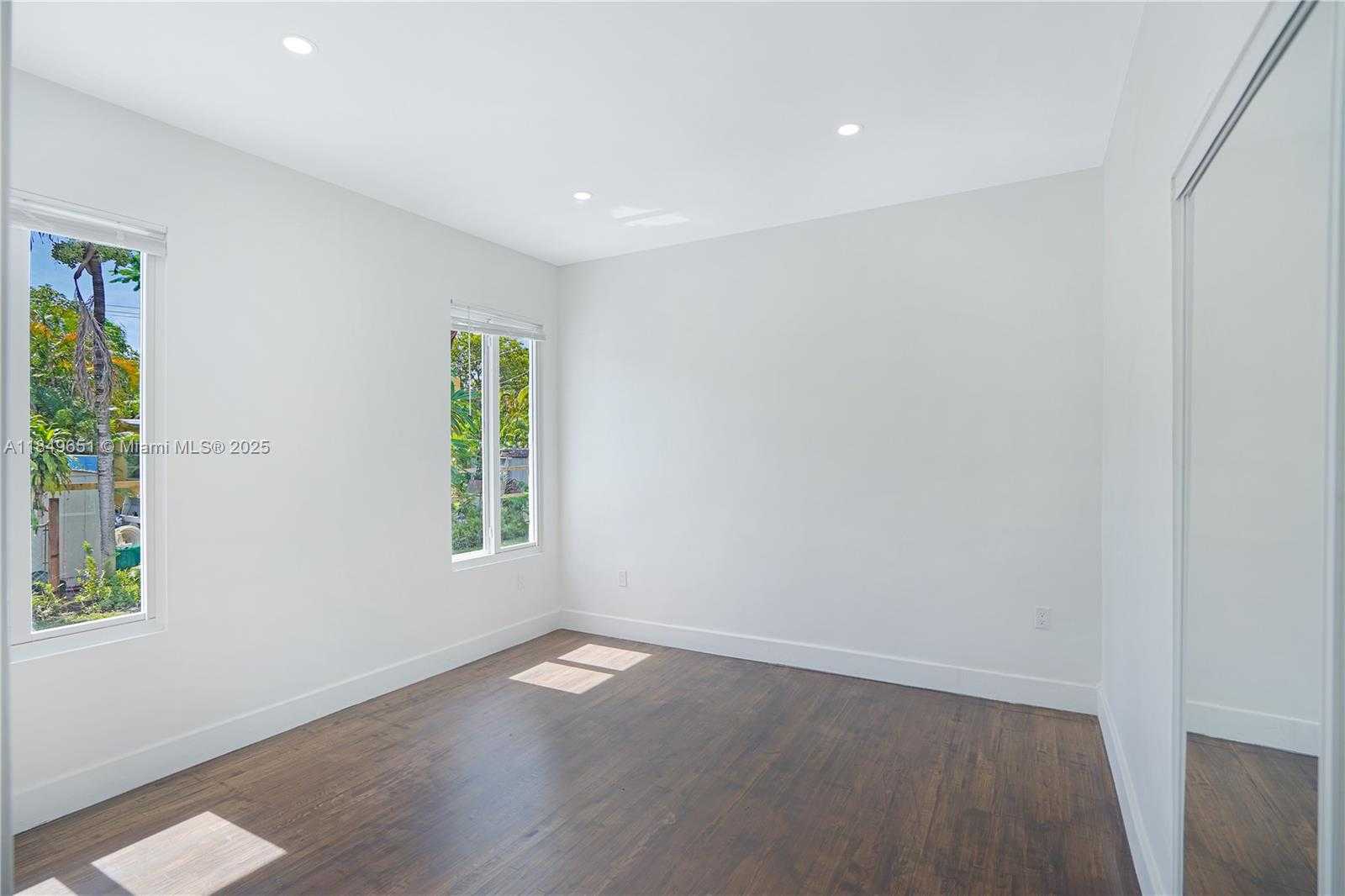 Small Image of 1845 MONROE ST #MAIN, Hollywood Number 9