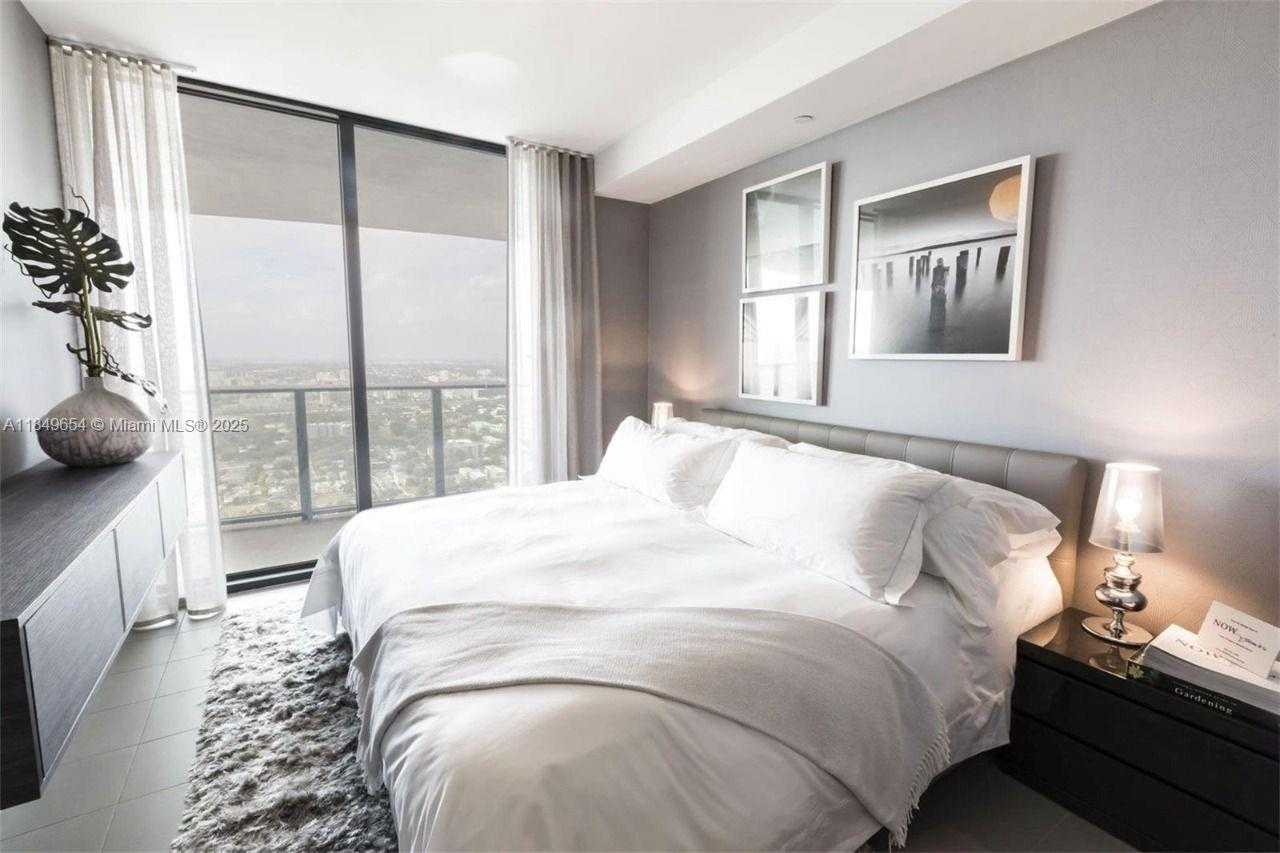 Small Image of 1600 NORTH EAST 1ST AVE #3712, Miami Number 9