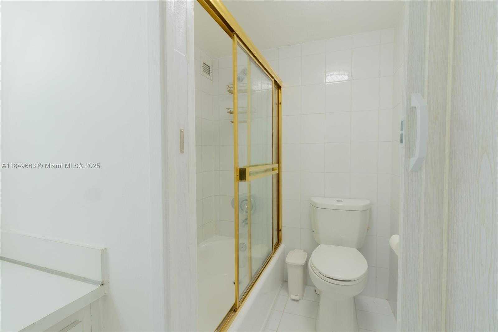 Small Image of 17021 NORTH BAY RD #1027, Sunny Isles Beach Number 33