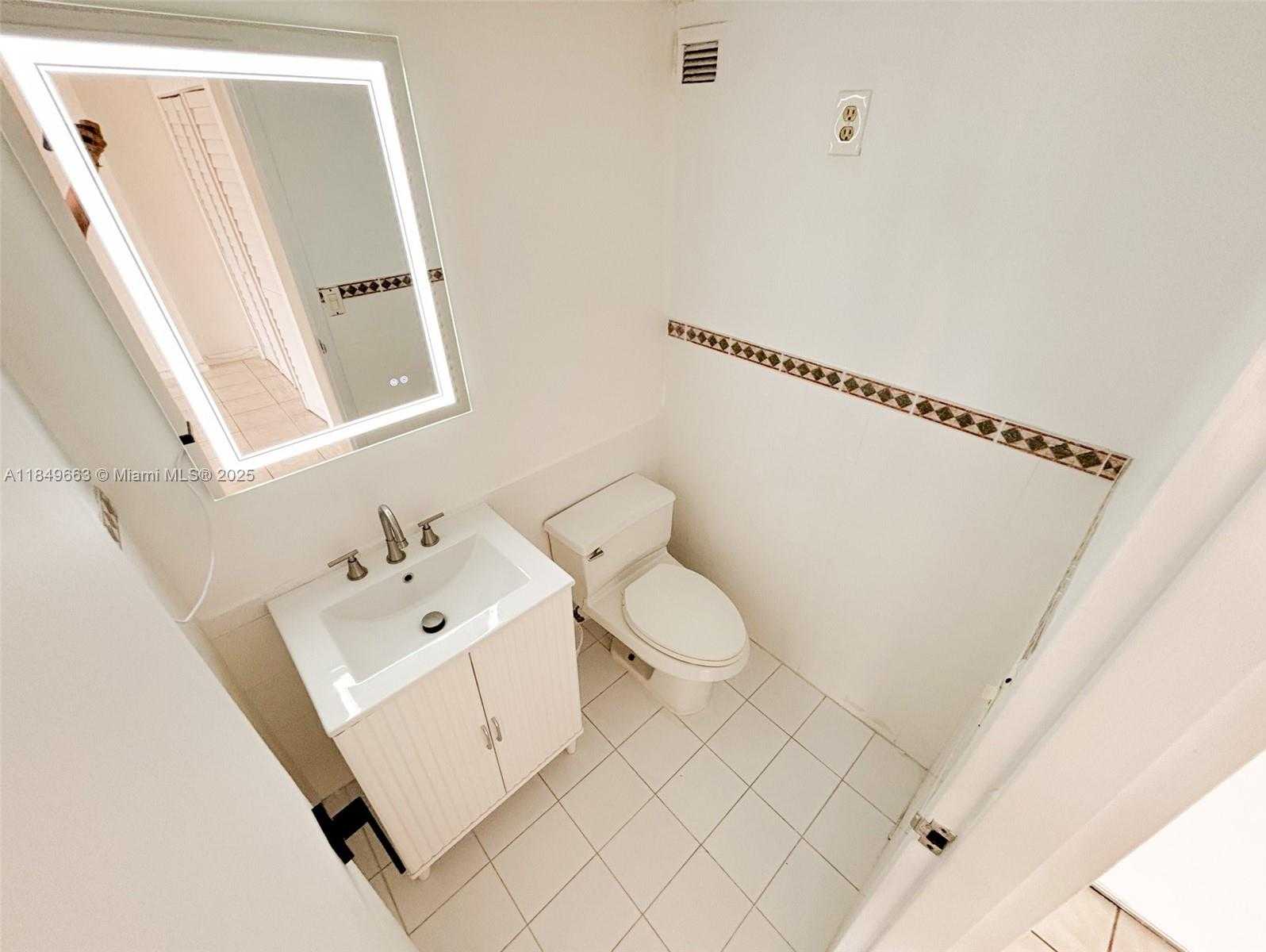 Small Image of 17021 NORTH BAY RD #1027, Sunny Isles Beach Number 49